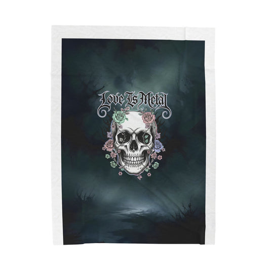 Love Is Metal – Βελούδινη Κουβέρτα Velveteen | Gothic Wellness & Edgy Self-Care Δώρο