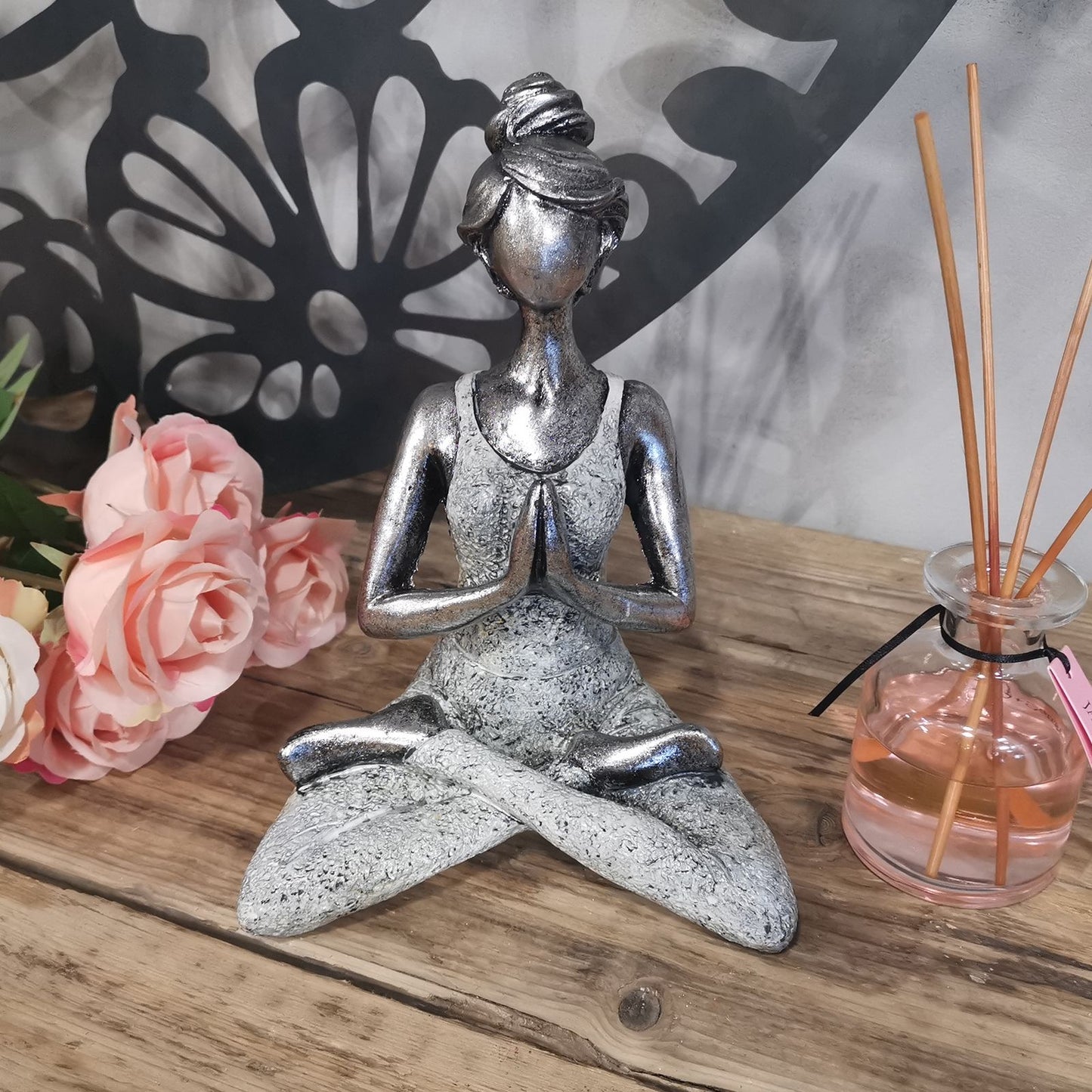 Yoga Lady Figure -  Ασημί & Λευκό 24cm